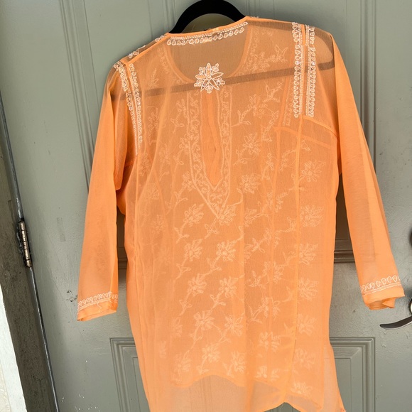 Blouse - Picture 2 of 2